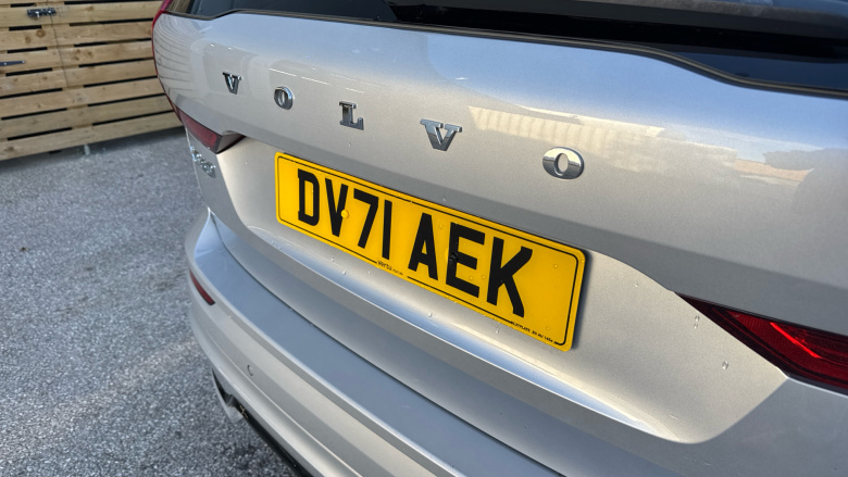 Volvo Xc60 2.0 B4D R DESIGN 5dr AWD Geartronic Diesel Estate